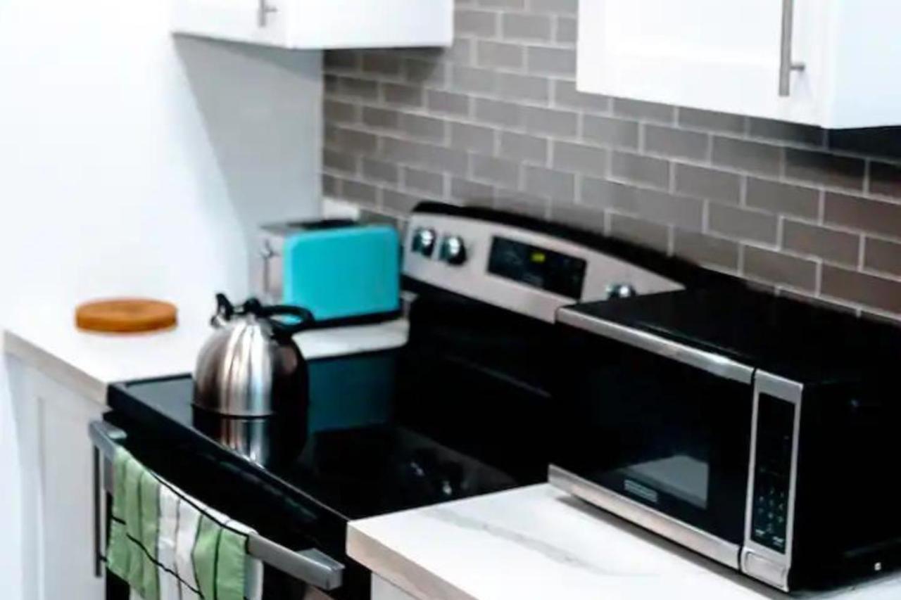 Exclusive Modern In Nasau, Bahamas Apartment